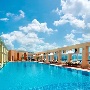 The Royal Garden Hotel