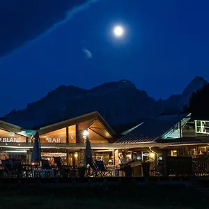 *** Hotel Le Loup Blanc Francia