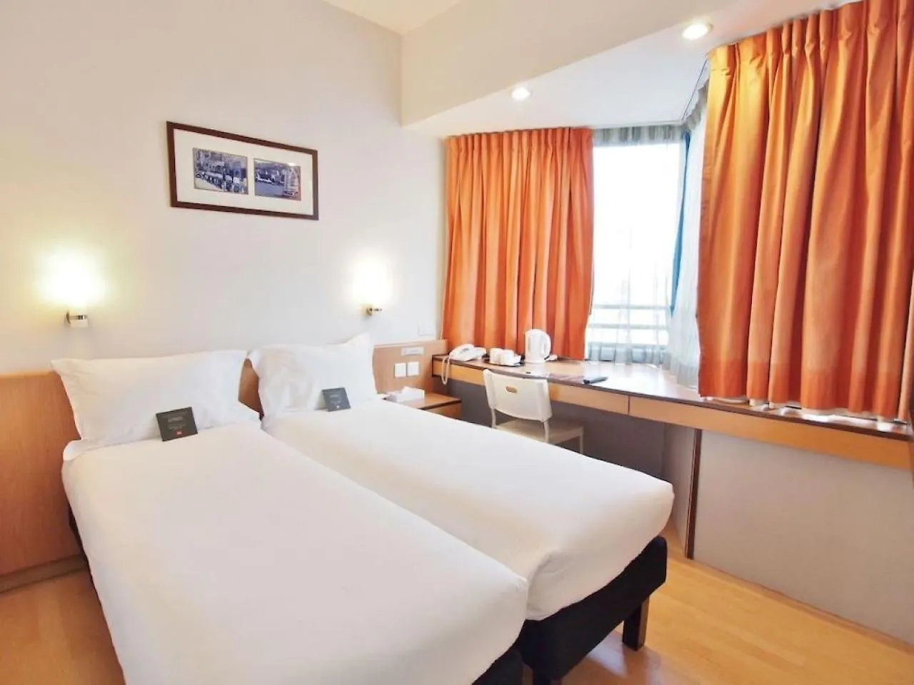 Ibis Hong Kong North Point Hotel