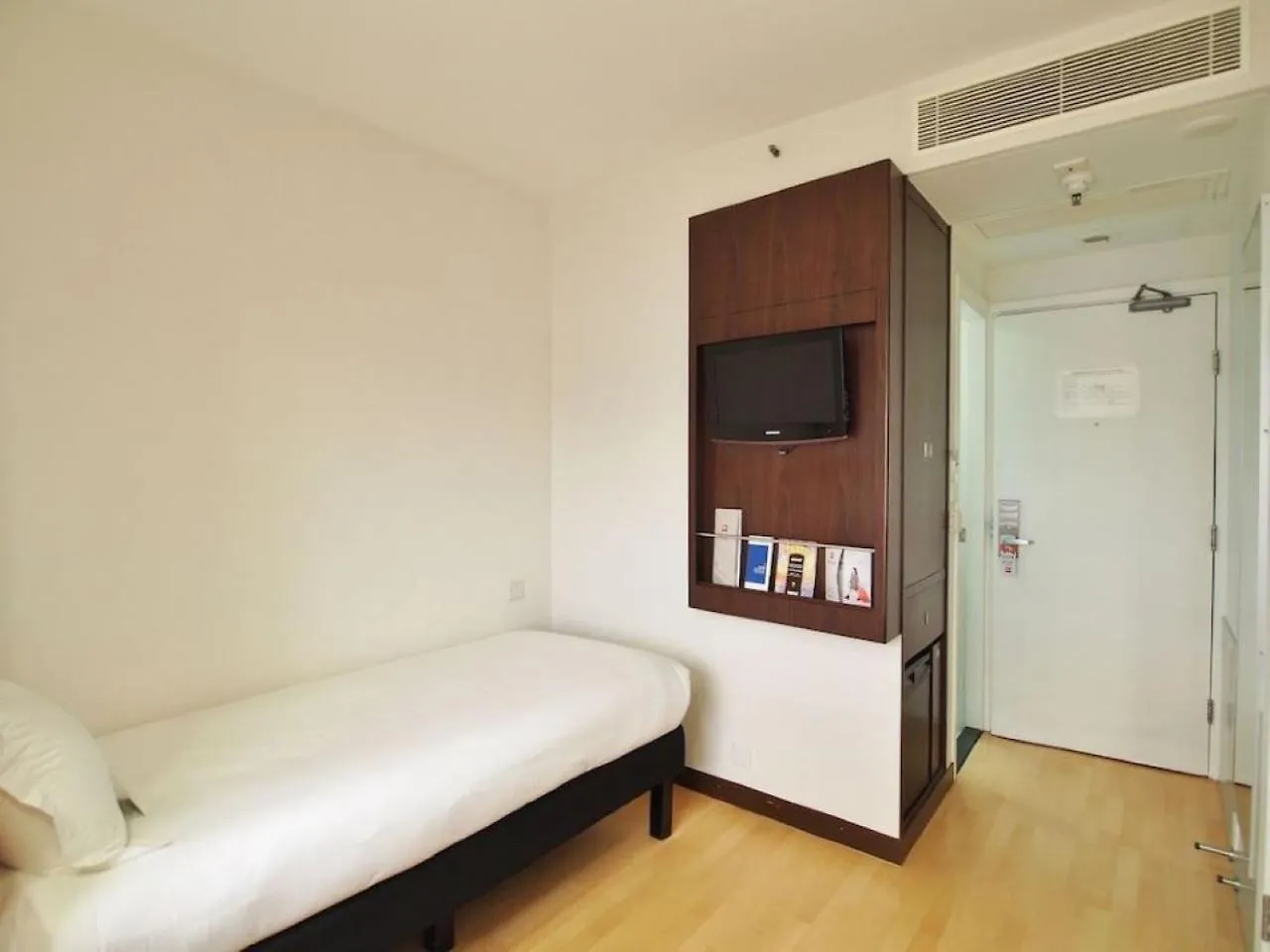 Ibis Hong Kong North Point Hotel
